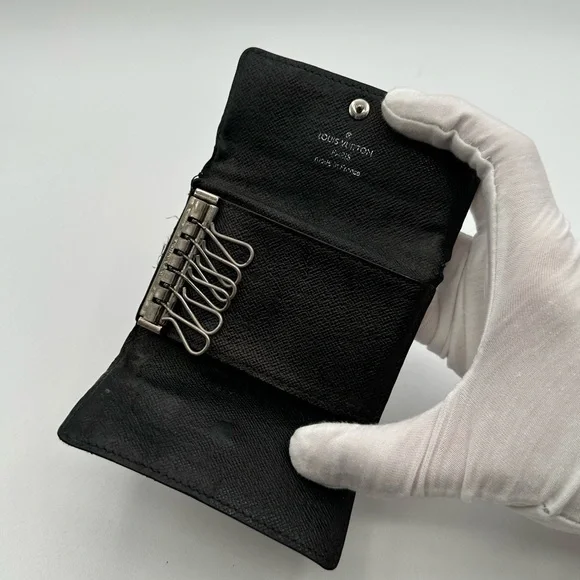 Louis Vuitton compact key and Card holder